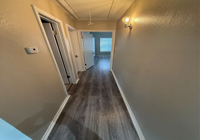 2nd image of 4103 Esters Rd, Irving, TX 75038