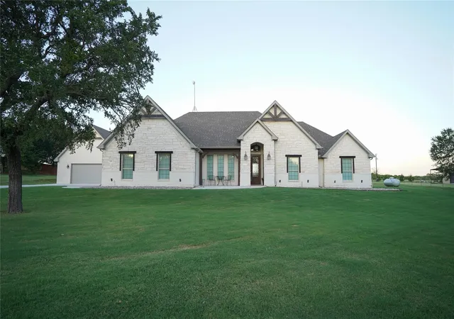 1st image of 1945 County Road 1111, Decatur, TX 76234 | MLS# 21329269