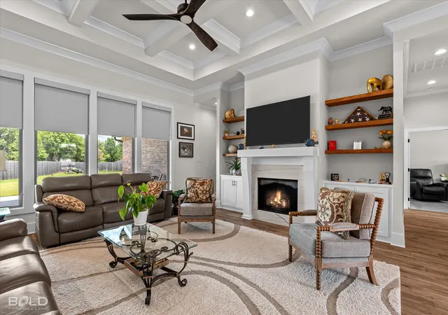 5th image of 176 N Canal Dr, Bossier City, LA 71111 | MLS# 21329272