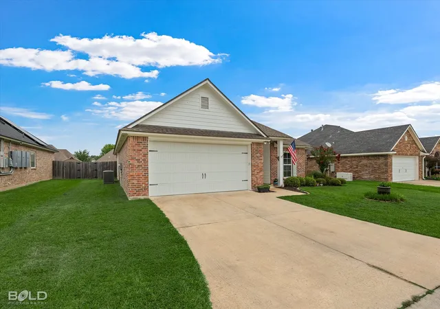 3rd image of 2054 Briar Holw, Shreveport, LA 71118 | MLS# 21329315