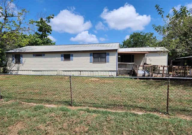 Manufactured home for sale at 4706 Iowa St, Waco, TX 76705 | MLS# 21328933