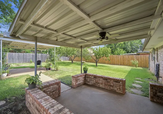 Photo 3 of Single family home for sale at 1508 Hillside Dr, Midlothian, TX 76065 | MLS# 21325354 | Listing updated on 2026-10-03