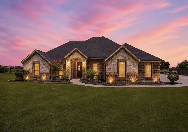 Photo 1 of Single family home for sale at 2447 County Road 2710, Caddo Mills, TX 75135 | MLS# 21329340 | Listing updated on 2026-08-31