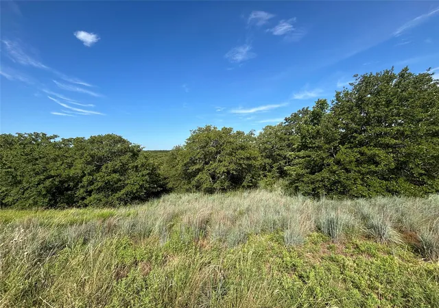 Photo 2 of Sale Pending at 153 Post Oak Cvs, Sunset, TX 76270 | MLS# 21329366 | Listing updated on 2026-08-22