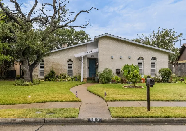 Photo 1 of Single family home for sale at 705 Bluebonnet Dr, Grand Prairie, TX 75052 | MLS# 21329390 | Listing updated on 2026-08-22