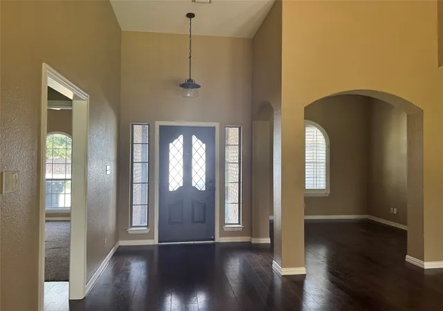 Photo 4 of Single family home for sale at 1403 Hickory Dr, Pilot Point, TX 76258 | MLS# 21325588 | Listing updated on 2026-09-24