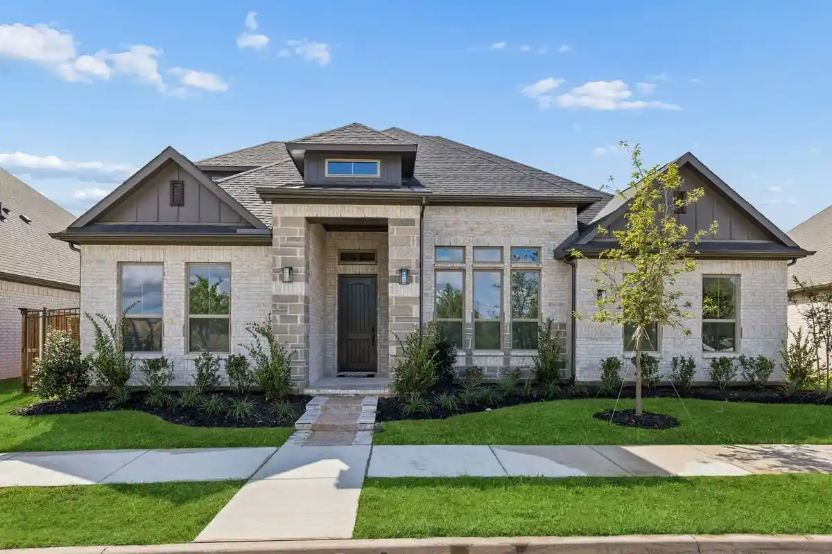 Photo 1 of Single family home for sale at 1004 Pearl Crescent Pl, Crowley, TX 76036 | MLS# 21329408 | Listing updated on 2026-10-29