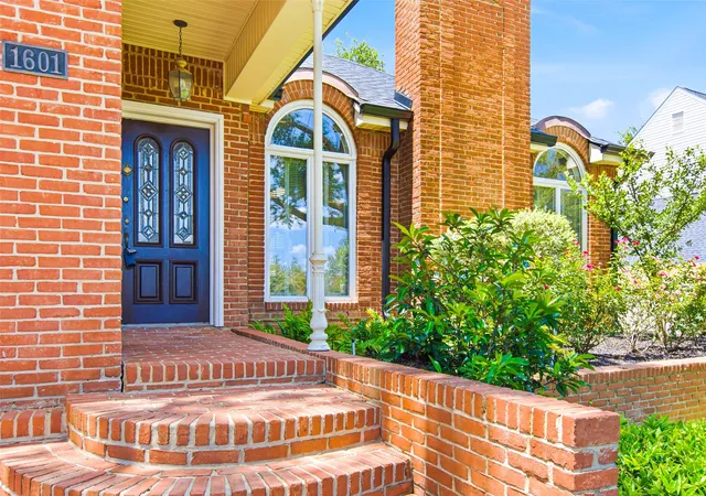 Photo 3 of Single family home for sale at 1601 Brandywine Dr, Tyler, TX 75703 | MLS# 21311916 | Listing updated on 2026-08-11