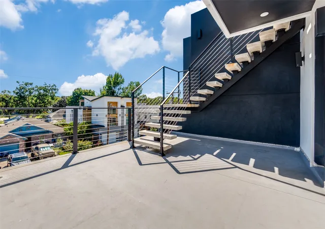 Photo 4 of Multi family home for sale at 809 & 811 Bayonne St, Dallas, TX 75212 | MLS# 21328254 | Listing updated on 2026-07-14