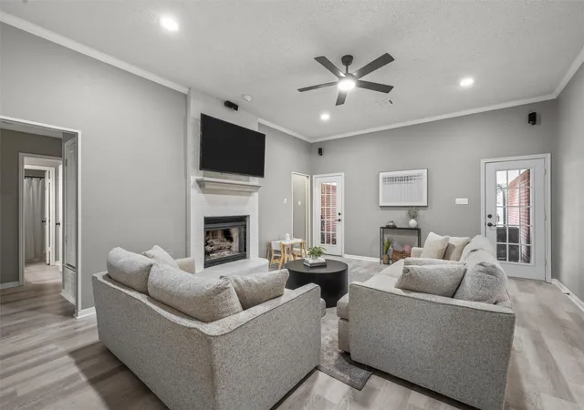 Photo 3 of Sale Pending at 112 Briar Ridge Dr, Hewitt, TX 76643 | MLS# 21311584 | Listing updated on 2026-07-21