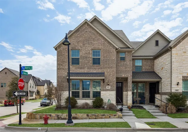 Photo 2 of Townhouse for sale at 6832 Henry Dr, North Richland Hills, TX 76180 | MLS# 21303786 | Listing updated on 2026-09-01