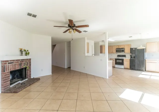 Photo 3 of Single family home for sale at 3883 Steeplechase Dr, Fort Worth, TX 76123 | MLS# 21329509 | Listing updated on 2026-08-20