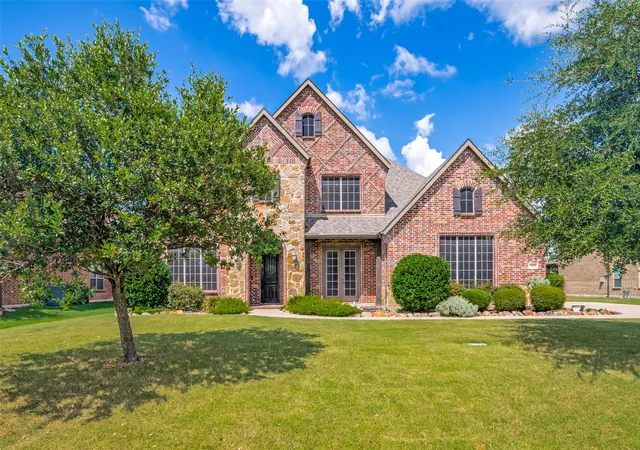 Photo 2 of Sale Pending at 1805 Berkley Dr, Wylie, TX 75098 | MLS# 21329575 | Listing updated on 2026-08-03