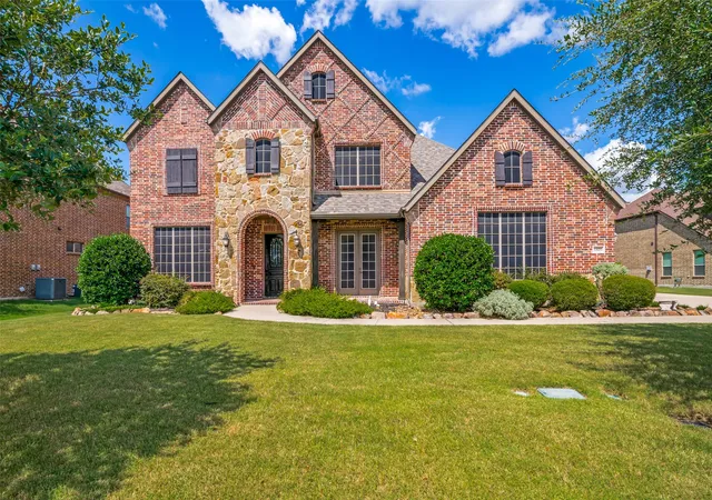 Photo 3 of Sale Pending at 1805 Berkley Dr, Wylie, TX 75098 | MLS# 21329575 | Listing updated on 2026-08-03