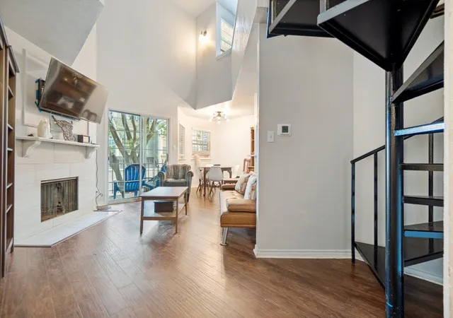 Photo 2 of Condo for sale at 1001 Liberty St #127, Dallas, TX 75204 | MLS# 21318592 | Listing updated on 2026-08-15