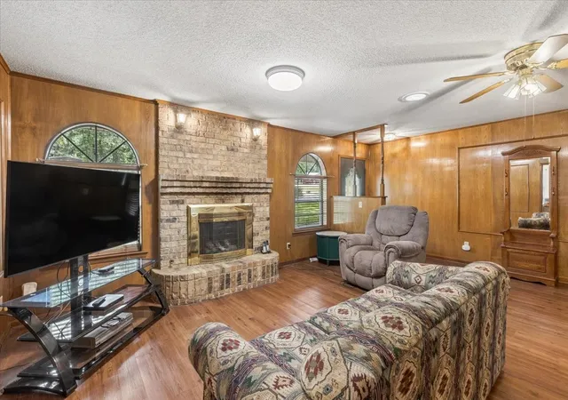 Photo 4 of Single family home for sale at 1160 Cr2425, Mineola, TX 75773 | MLS# 21329088 | Listing updated on 2026-10-07