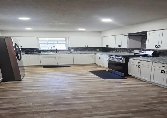 Photo 2 of Single family home for sale at 1415 Gillette St, Dallas, TX 75217 | MLS# 21329589 | Listing updated on 2026-07-14