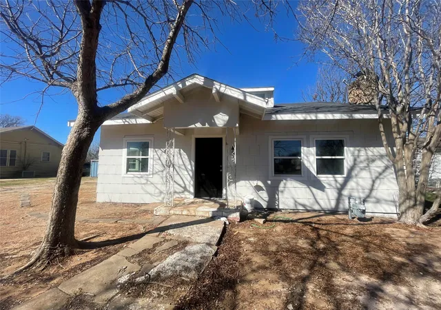 Photo 1 of Single family home for sale at 1918 Swenson St, Abilene, TX 79603 | MLS# 21329598 | Listing updated on 2026-07-14