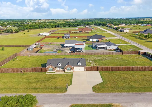 Photo 2 of Sale Pending at 6011 Haley Wy, Crandall, TX 75114 | MLS# 21327016 | Listing updated on 2026-10-05