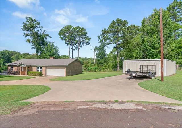 Photo 3 of Single family home for sale at 222 County Road 4850, Winnsboro, TX 75494 | MLS# 21329654 | Listing updated on 2026-08-27