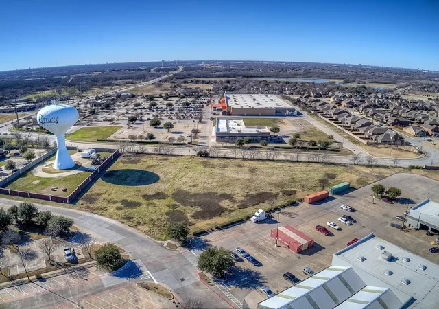 Land for sale at 2501 Lakeview Pkwy, Rowlett, TX 75088 | MLS# 21327392