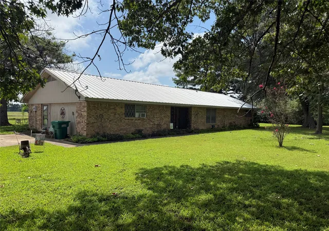 Single family home for sale at 446 County Road 1605, Ravenna, TX 75476 | MLS# 21329696