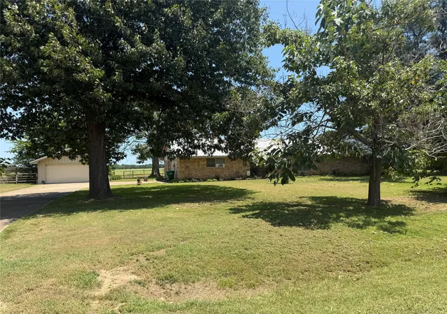 Photo 4 of Single family home for sale at 446 County Road 1605, Ravenna, TX 75476 | MLS# 21329696 | Listing updated on 2026-08-03