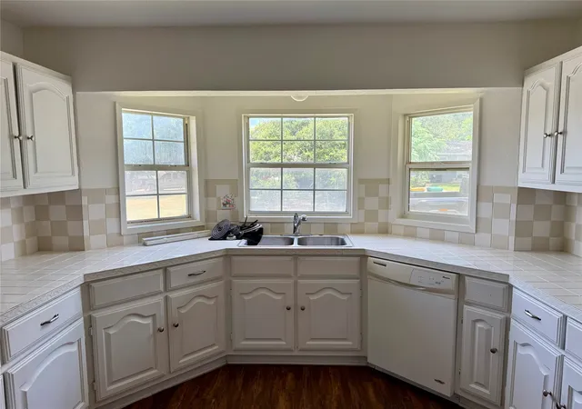 Photo 3 of Single family home for sale at 1407 N East St, Belton, TX 76513 | MLS# 21324775 | Listing updated on 2026-09-02