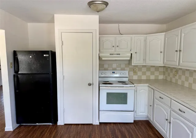 Photo 4 of Single family home for sale at 1407 N East St, Belton, TX 76513 | MLS# 21324775 | Listing updated on 2026-09-02