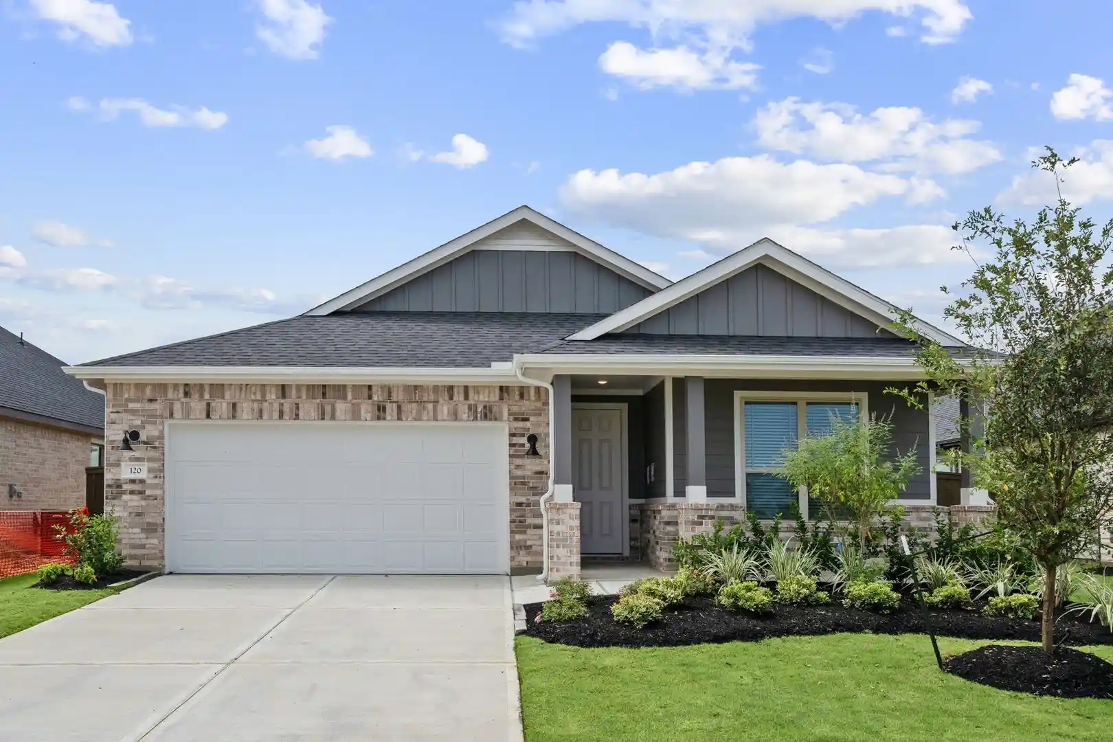 Photo 1 of Single family home for sale at 6912 Lincoln Pin Wy, Crowley, TX 76036 | MLS# 21329634 | Listing updated on 2026-10-29