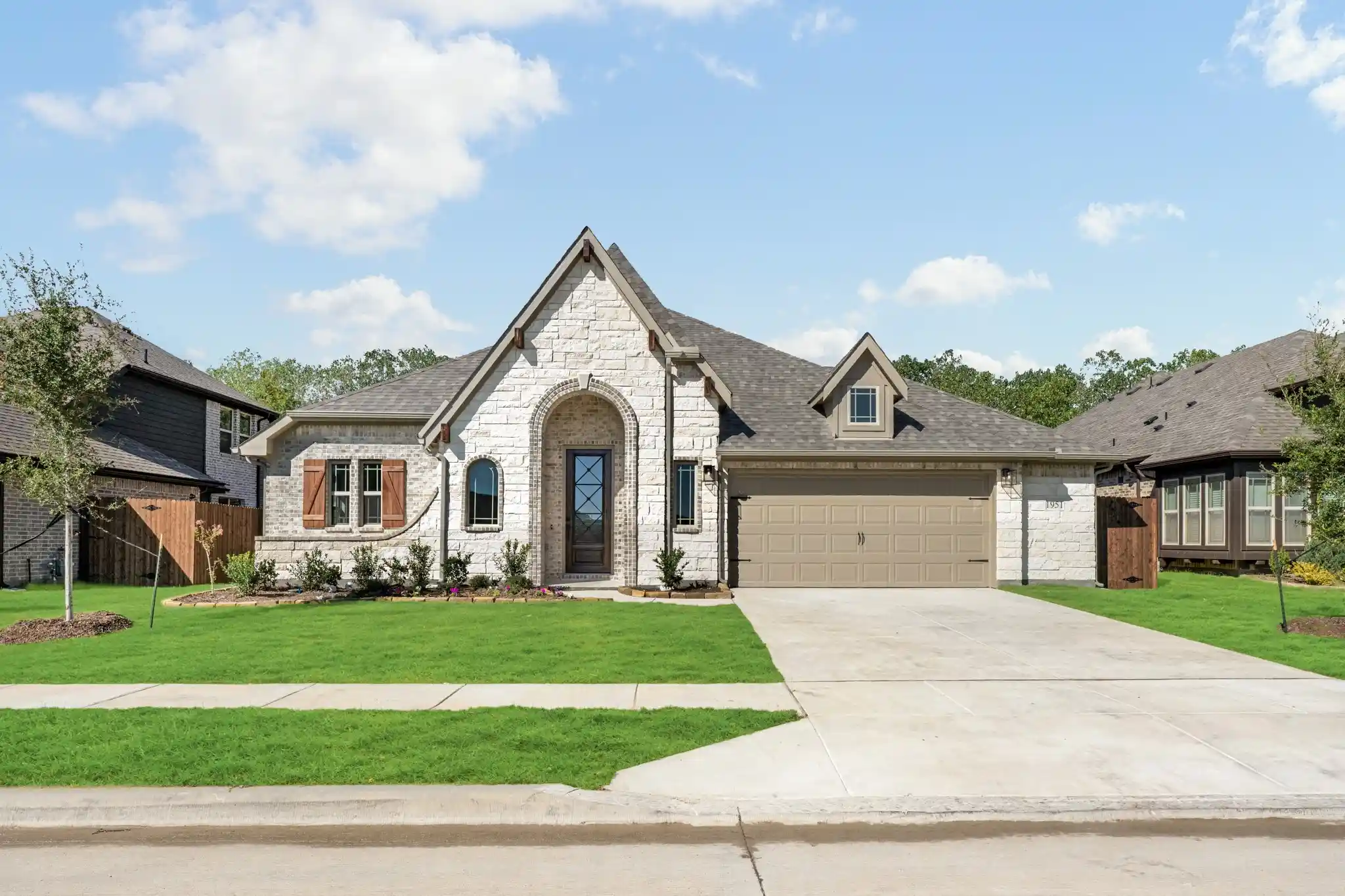 Photo 1 of Single family home for sale at 1951 Evergreen Ln, Glenn Heights, TX 75154 | MLS# 21328807 | Listing updated on 2026-10-21