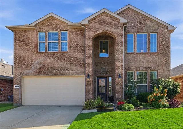 Photo 3 of Sale Pending at 1301 Coleman Dr, Melissa, TX 75454 | MLS# 21329511 | Listing updated on 2026-09-01