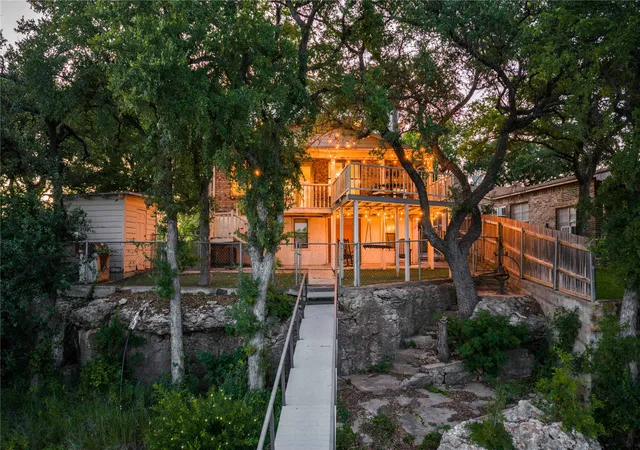 Photo 3 of Single family home for sale at 106 Mintons Draw, Brownwood, TX 76801 | MLS# 21326328 | Listing updated on 2026-08-22