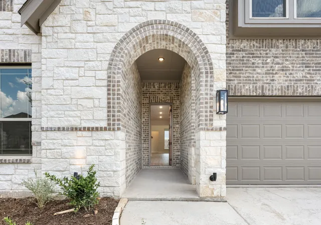 Photo 3 of Single family home for sale at 116 Mockingbird Hill Dr, Joshua, TX 76058 | MLS# 21327924 | Listing updated on 2026-09-22