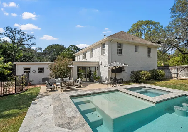 Photo 2 of Single family home for sale at 6710 Fish Pond Rd, Waco, TX 76710 | MLS# 21327273 | Listing updated on 2026-07-14