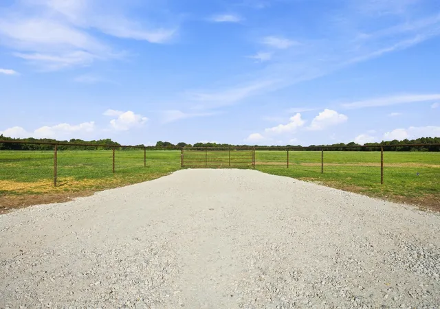 Photo 3 of Land for sale at Tbd Vz Cr 3815, Wills Point, TX 75169 | MLS# 21329828 | Listing updated on 2026-09-01