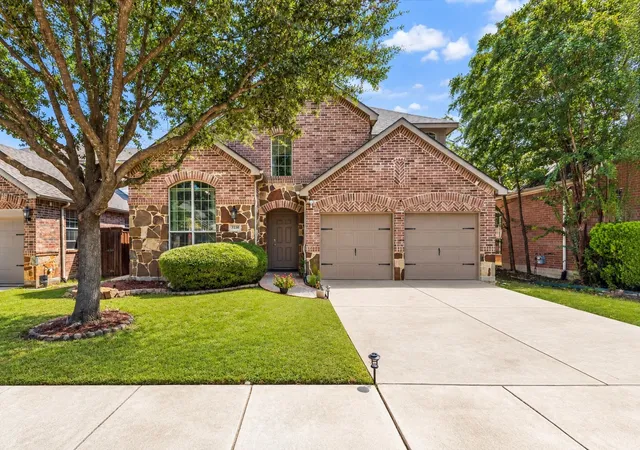 Photo 2 of Single family home for sale at 7230 Lake Hl Trl, Sachse, TX 75048 | MLS# 21329179 | Listing updated on 2026-10-07