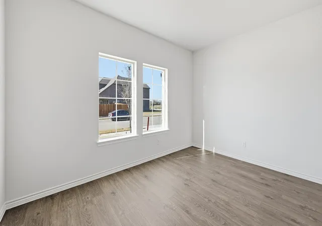 Photo 4 of Single family home for sale at 4101 Coco Ln, Sherman, TX 75090 | MLS# 21329919 | Listing updated on 2026-07-14
