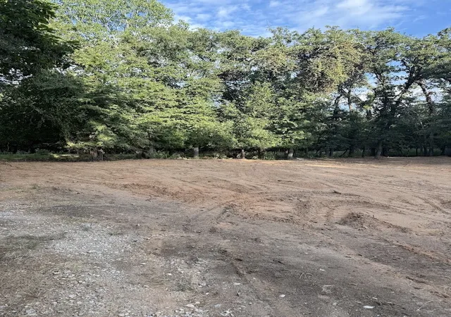 Photo 3 of Land for sale at 1624 Mockingbird Ln, Azle, TX 76020 | MLS# 21329938 | Listing updated on 2026-09-15
