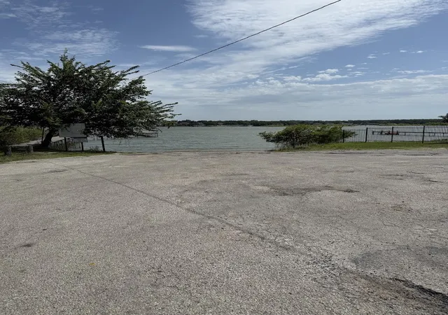 Photo 4 of Land for sale at 1624 Mockingbird Ln, Azle, TX 76020 | MLS# 21329938 | Listing updated on 2026-09-15