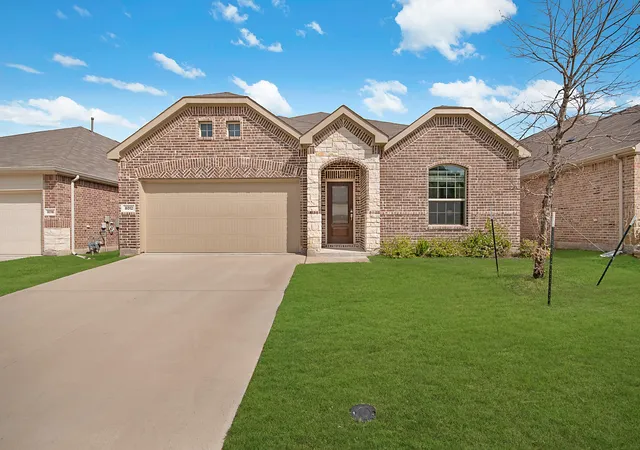 Photo 2 of Single family home for sale at 8012 Lindheimer Ln, Mc Kinney, TX 75071 | MLS# 21327710 | Listing updated on 2026-08-30