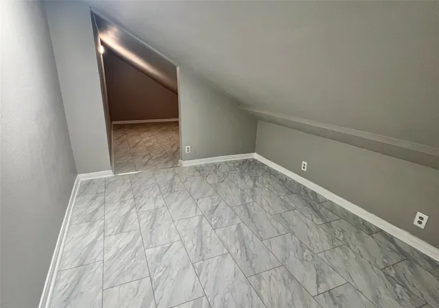 Photo 4 of House for sale at 510 W Gandy St, Denison, TX 75020 | MLS# 21329910 | Listing updated on 2026-07-14