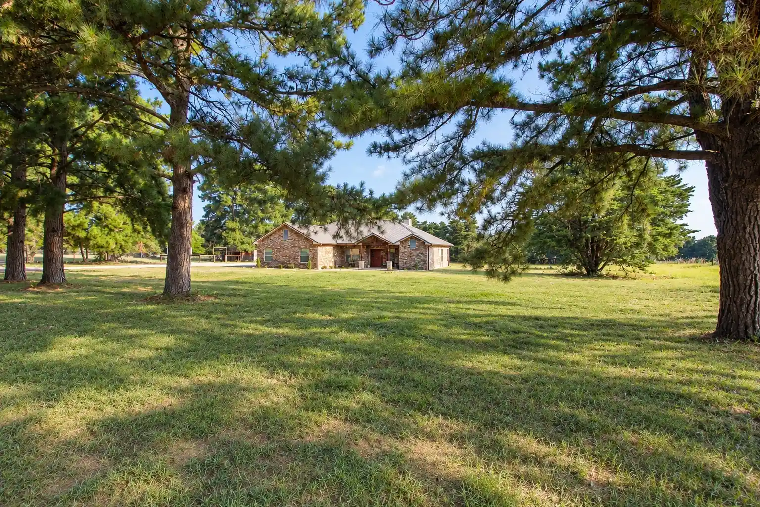 Single family home for sale at 5337 Dusty Rd, Athens, TX 75752 | MLS# 21318382
