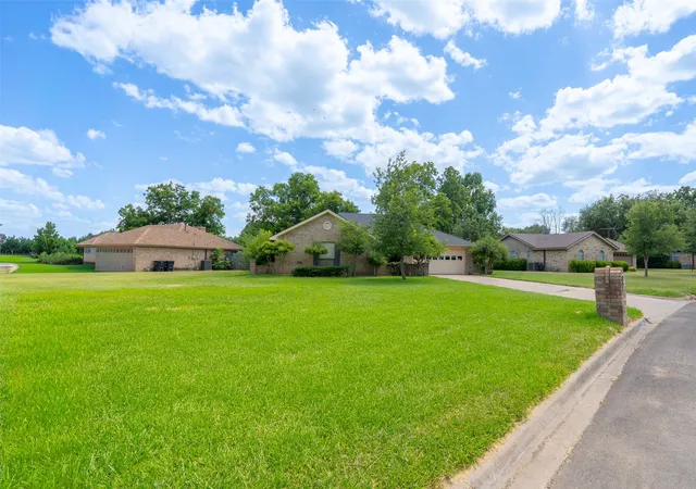 3rd image of 1501 Westhill Ter, Cleburne, TX 76033 | MLS# 21328868