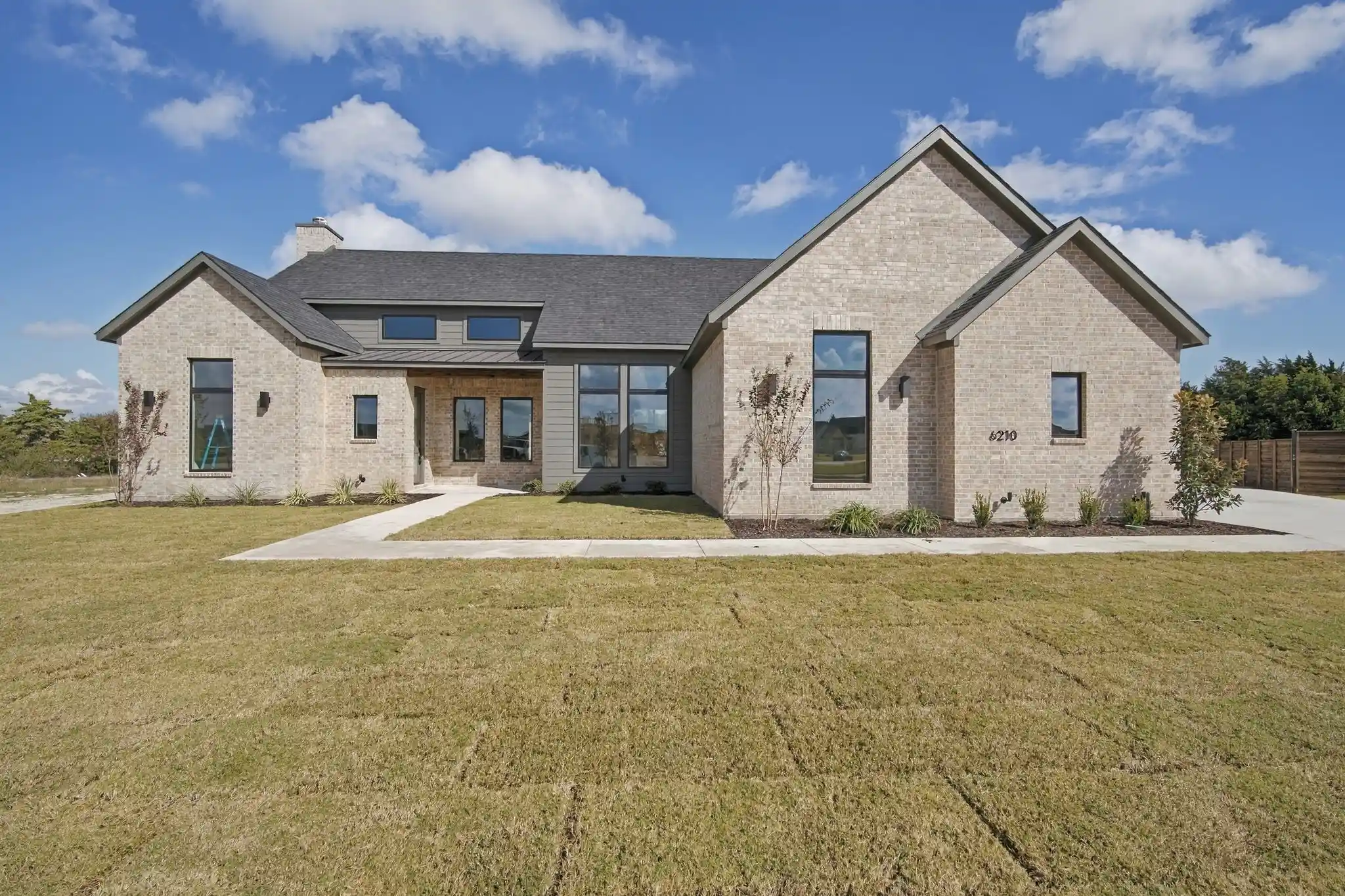 Single family home for sale at 6210 Mcchesney Dr, Midlothian, TX 76065 | MLS# 21330005