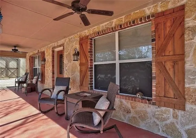 Photo 3 of Single family home for sale at 233 Castle Dr, Pottsboro, TX 75076 | MLS# 21330111 | Listing updated on 2026-09-01
