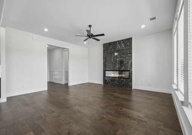 Photo 4 of Sale Pending at 4830 Matador Ranch Rd, Waxahachie, TX 75165 | MLS# 21330018 | Listing updated on 2026-08-05