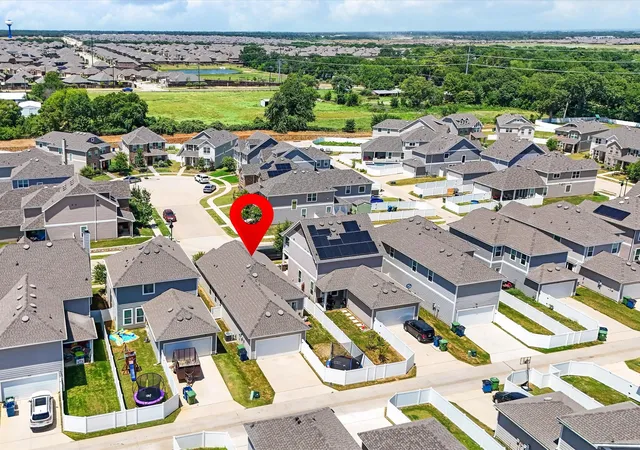 Photo 3 of Single family home for sale at 10040 Travis Dr, Aubrey, TX 76227 | MLS# 21315068 | Listing updated on 2026-08-07