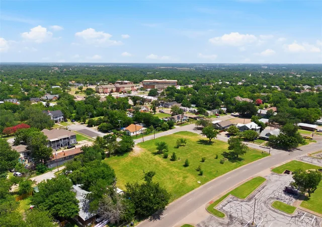 Photo 4 of Land for sale at 1104 N 18A St, Waco, TX 76707 | MLS# 21330133 | Listing updated on 2026-07-14