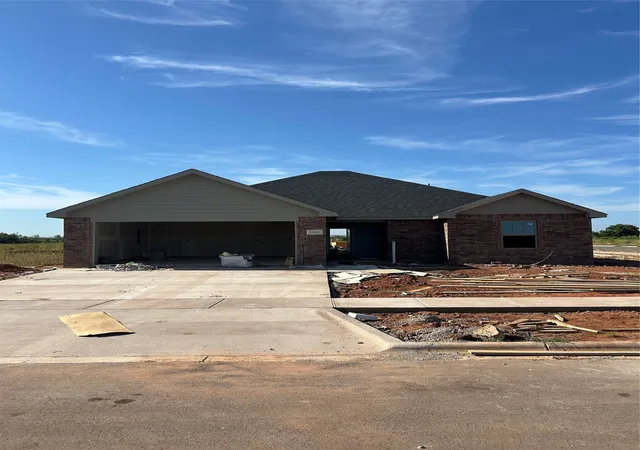 Photo 1 of Sale Pending at 5565 Butterfield Meadows Parkway, Abilene, TX 79606 | MLS# 21330178 | Listing updated on 2026-08-27
